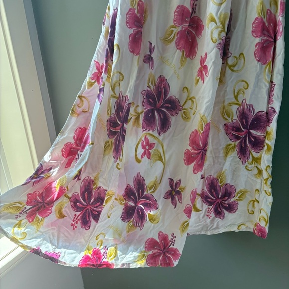 Floral Sleeveless Dress - White and Purple, stretchy, flowy 
Size large - Picture 5 of 5